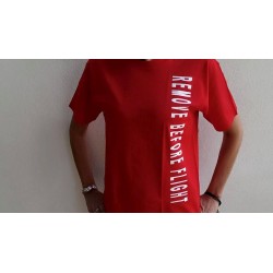 T-Shirt "REMOVE BEFORE FLIGHT "  Rossa Unisex